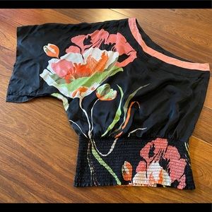 One should Asian print top